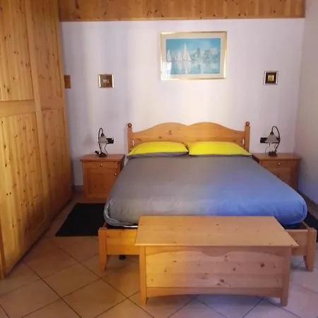 Casetta Vittorio Holiday home Mezzolago